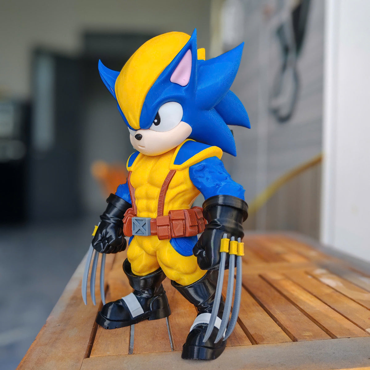 Wolvie/Sonic Figure